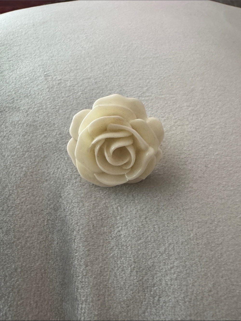 Kenneth Jay Lane Cream Rose Statement Ring - Floral Design